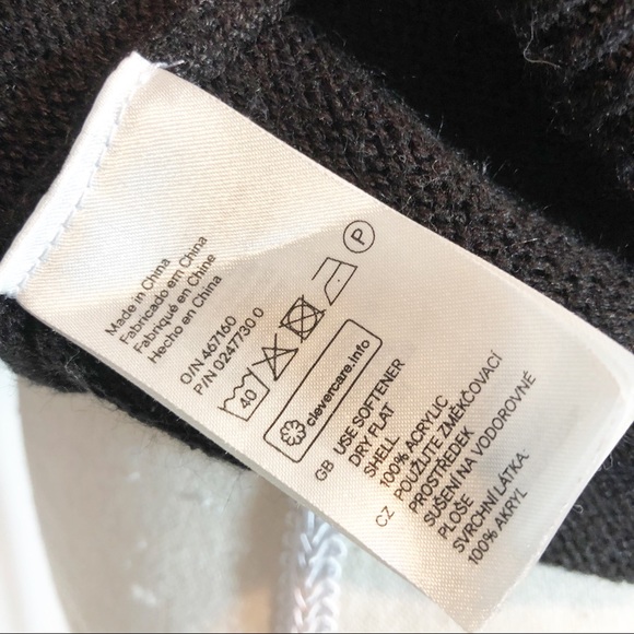 ** H&M Divided Fox Sweater Size XS - Picture 5 of 5